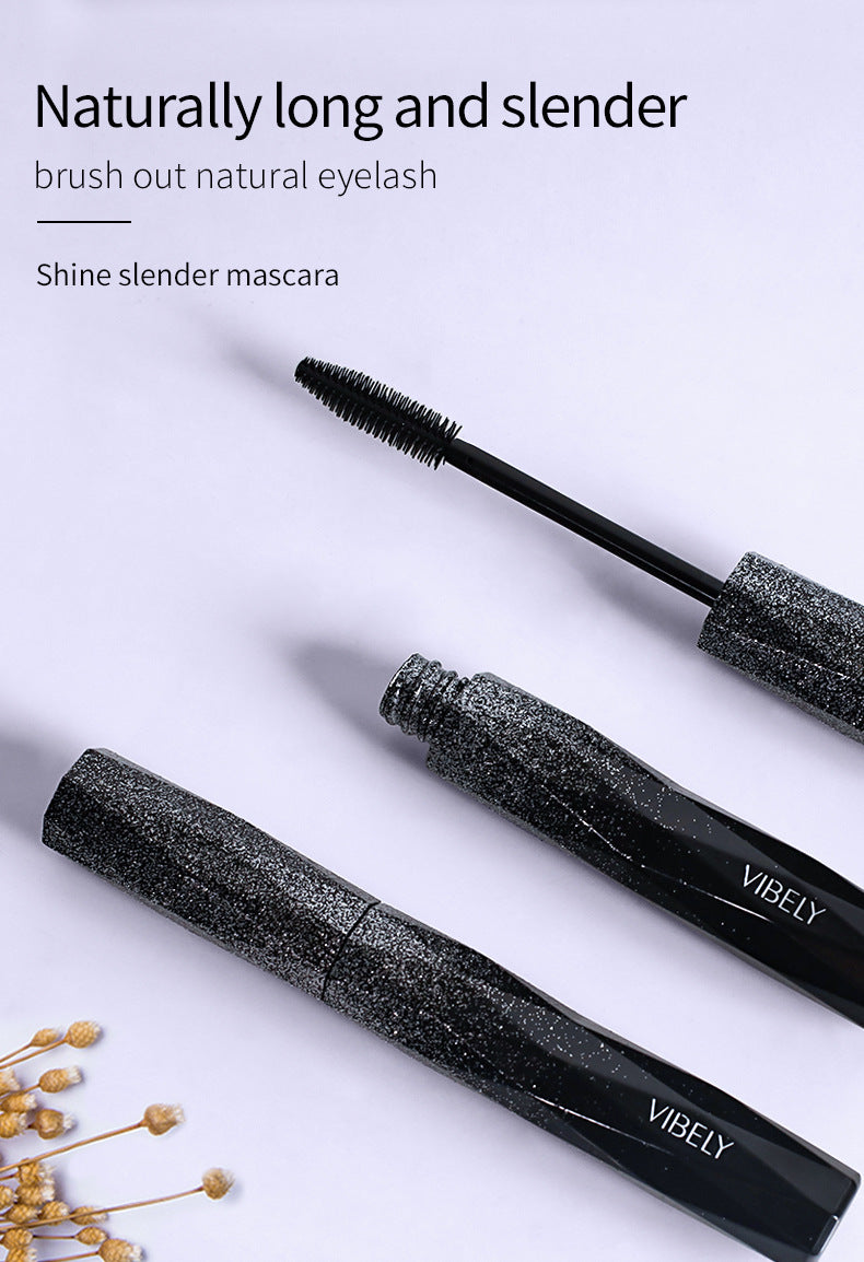 Premium Quality Waterproof And Sweatproof 4D Mascara